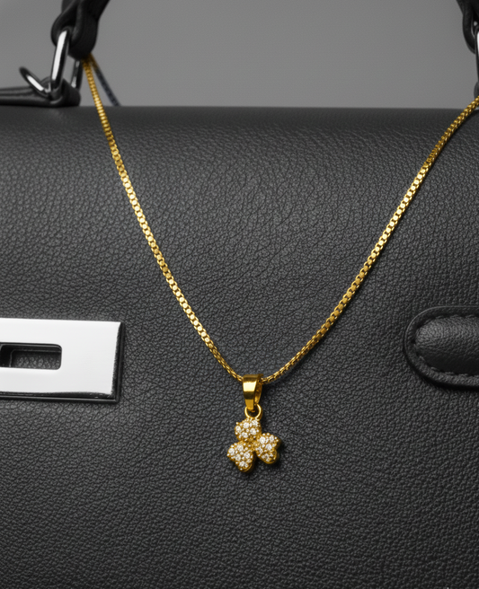 Everyday Luck (flower chain)