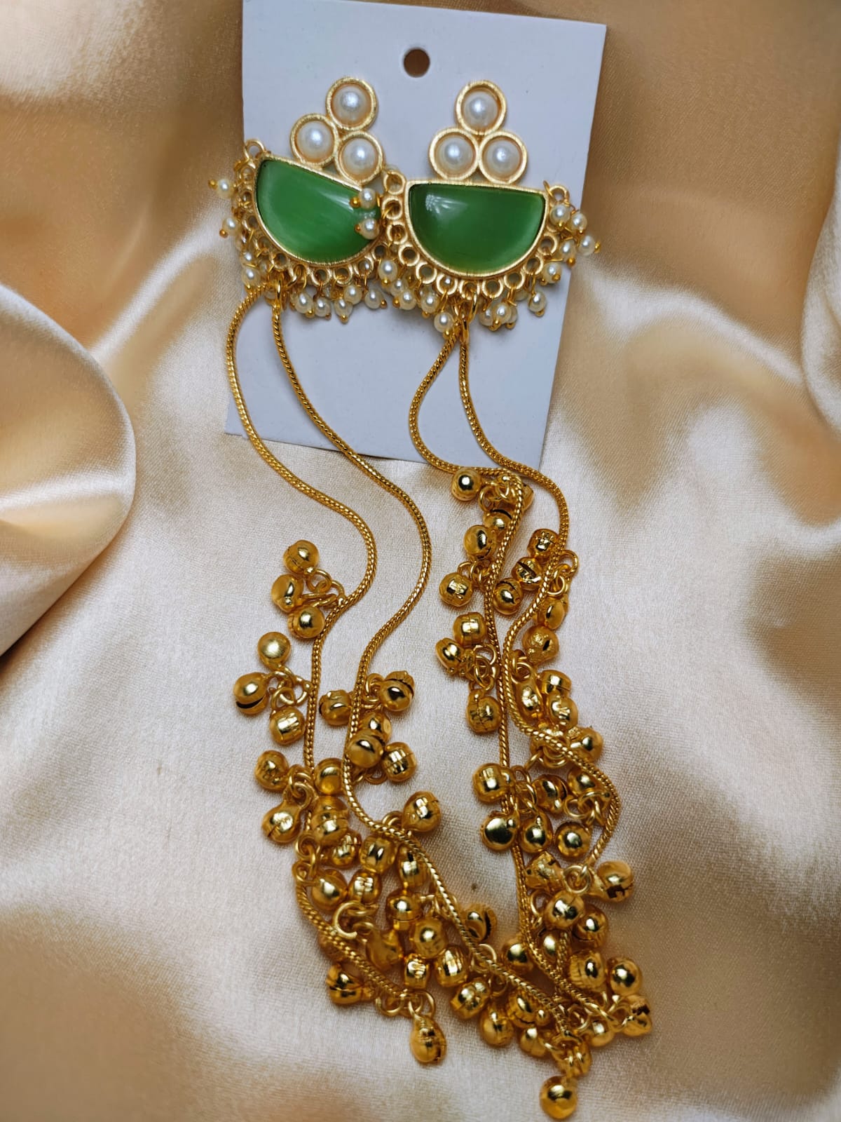 The Shikara Stunners